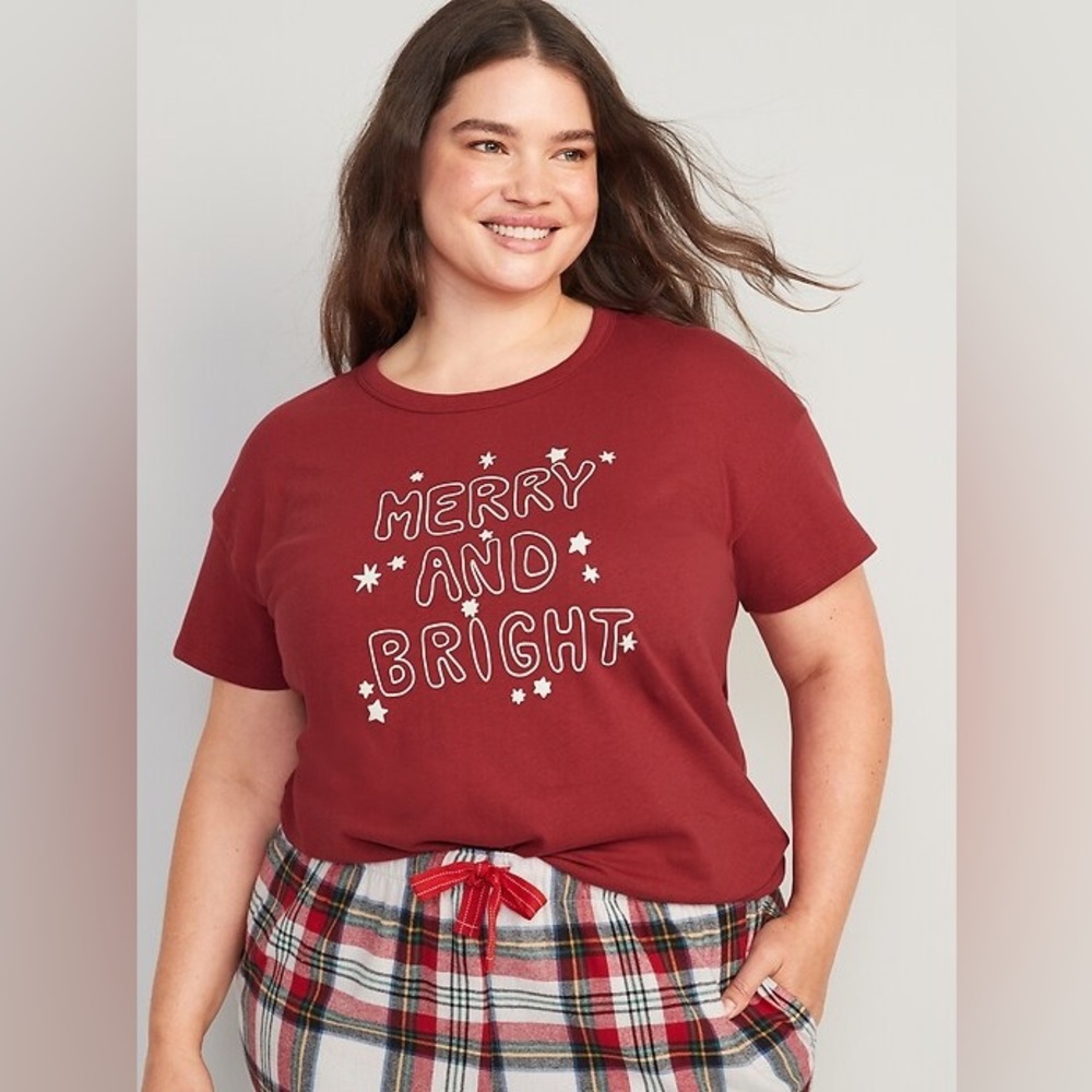 Old Navy “Merry & Bright” Matching Holiday Graphic Easy T-Shirt